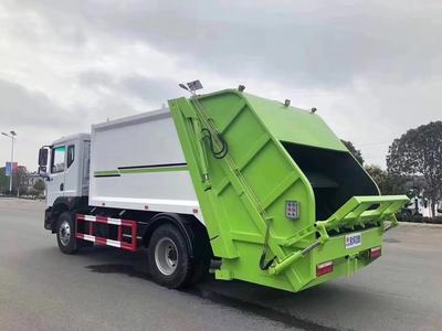 國六8方大多利卡壓縮垃圾車 高效環保的城市清潔衛士與物流解決方案
